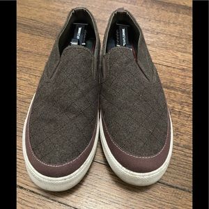 Gap Slip ons